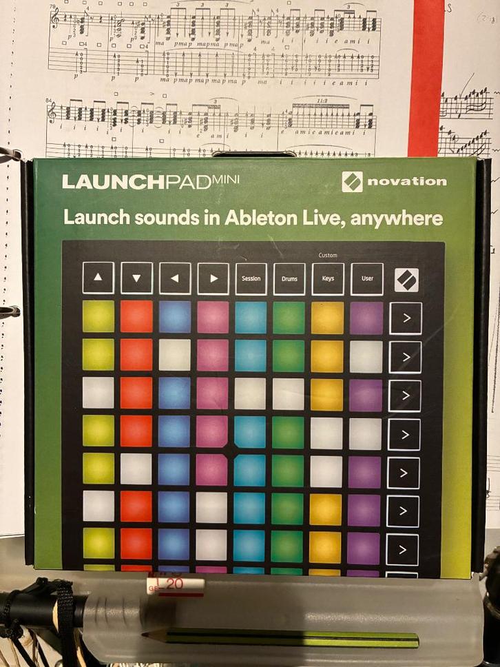 Novation Launchpad mini mk3, Muziek en Instrumenten, Midi-apparatuur, Nieuw, Ophalen