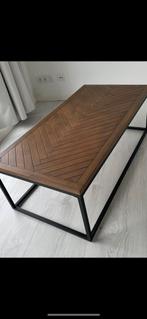Table basse, Comme neuf