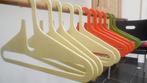 Vintage kleerhangers, Huis en Inrichting, Ophalen, Zo goed als nieuw, Kunststof