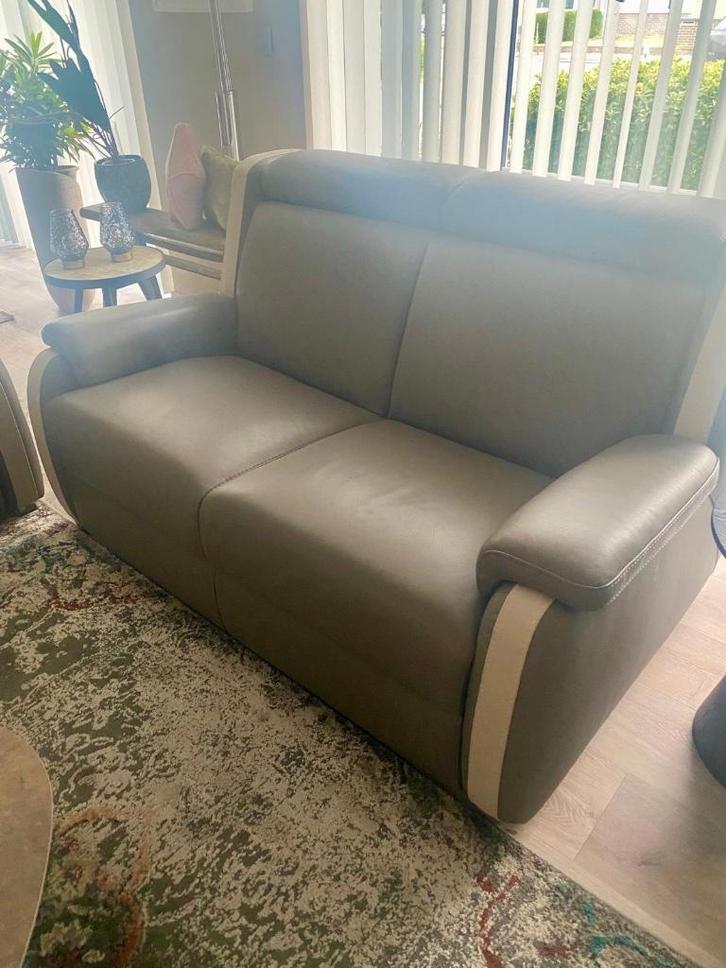 Lederen zetels, Huis en Inrichting, Zetels | Zetels, Zo goed als nieuw, Rechte bank, Driepersoons, Minder dan 150 cm, 75 tot 100 cm