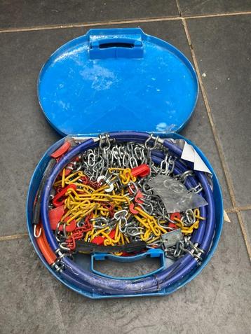 Sneeuw Kettingen Voor Auto Banden beschikbaar voor biedingen