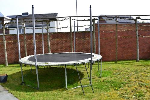 trampoline essential 365 Decathlon, Enfants & Bébés, Jouets | Extérieur | Trampolines, Utilisé, Enlèvement