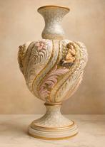 Grote Capodimonte vaas gedecoreerd met putti (cherubijntjes), Antiek en Kunst, Ophalen