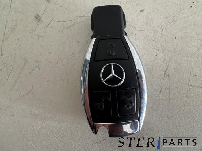 Clé d'un Mercedes SLK, Autos : Pièces & Accessoires, Autres pièces automobiles, Mercedes-Benz, Utilisé, 3 mois de garantie, Enlèvement ou Envoi