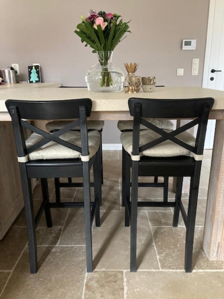 2 x INGOLF barkruk met rugleuning, bruinzwart, 63 cm, Huis en Inrichting, Barkrukken, Gebruikt, 60 tot 90 cm, 2 krukken, Ophalen