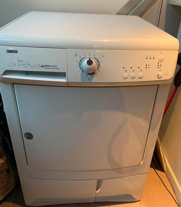 Seche linge Zanussi ZTE275, Electroménager, Sèche-linge, Utilisé, À condensation, Chargeur frontal, 6 à 8 kg, 95 cm ou plus, Phase anti-froissage