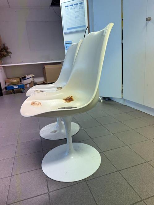 Twee witte stoelen, Huis en Inrichting, Stoelen, Twee, Kunststof, Ophalen