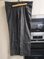 Zwarte jeansbroek Versace, Enlèvement