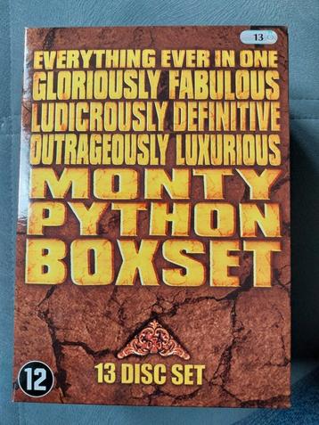 Monty Python Boxset 13 dvd's beschikbaar voor biedingen