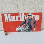 METALEN BORD MARLBORO MAN COWBOY SIGARETTEN ORIGINEEL, Ophalen of Verzenden, Zo goed als nieuw, Reclamebord
