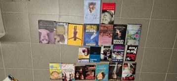 Boeken: het sixtijnse geheim, the descendants, ik was pas de beschikbaar voor biedingen
