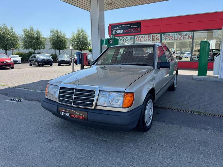Mercedes 200D •PROPERE STAAT• [KEURING + CARPASS], Auto's, Mercedes-Benz, Bedrijf, Te koop, E-Klasse, Diesel, Ophalen