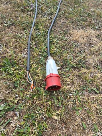 Soepele kabel 4G 2,5   8 meter beschikbaar voor biedingen