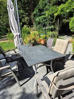 Tuintafel met stoelen, ligstoelen van Hartman en zonnescherm, Tuin en Terras, Ophalen, Gebruikt, Aluminium, Stapelbaar