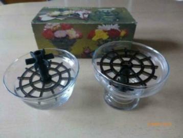 bloemschikken materiaal: schaal - mand - glas beschikbaar voor biedingen