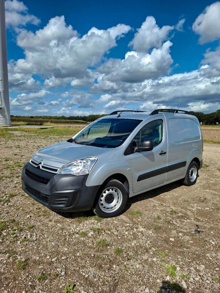1.6 VTi, 2018, lichte vracht, 3 zpl., Navi, AC, Auto's, Bestelwagens en Lichte vracht, Particulier, ABS, Achteruitrijcamera, Airbags
