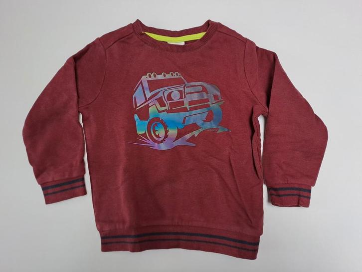 Mt 92-98 Bordeaux sweater met veelkleurige jeep, Kinderen en Baby's, Kinderkleding | Maat 92, Zo goed als nieuw, Jongen, Trui of Vest