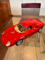 FERRARI 250 LM LE MANS 1965 rouge au 1/18 BURAGO, Ophalen of Verzenden, Zo goed als nieuw, Auto, Burago