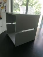Armoire Kallax Ikea utilisée pour placer des objets suppléme, Maison & Meubles, Chambre à coucher | Tables de chevet, Comme neuf