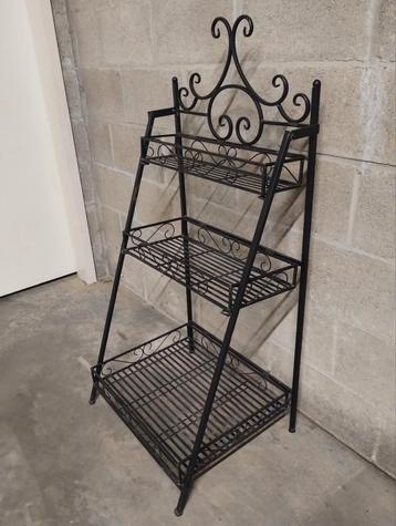 Mooi plantenrek....1m20 hoog.... opplooibaar...0478028005 beschikbaar voor biedingen