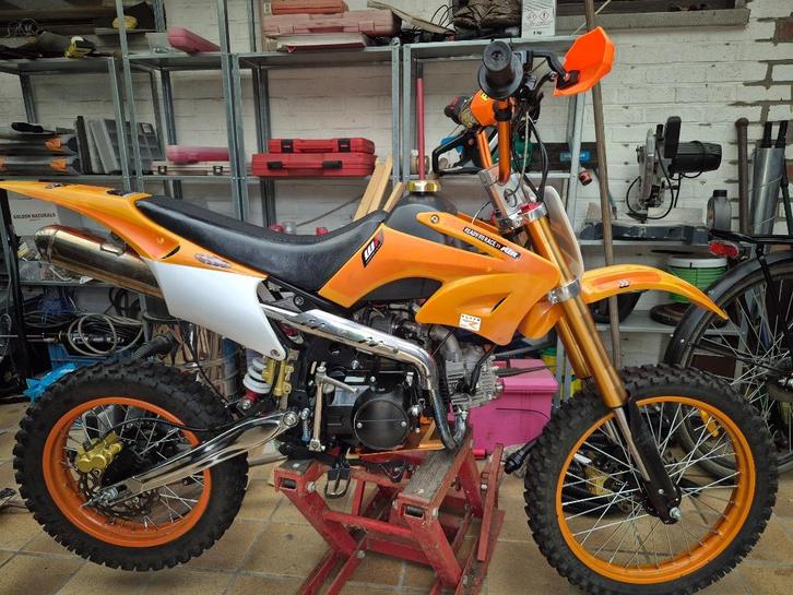 Pitbike ktm 125cc, Fietsen en Brommers, Minibikes, Midibikes en Pitbikes, Zo goed als nieuw, Pitbike, Ophalen