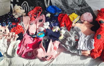 Babykledingset voor meisjes van 0-6 maanden beschikbaar voor biedingen
