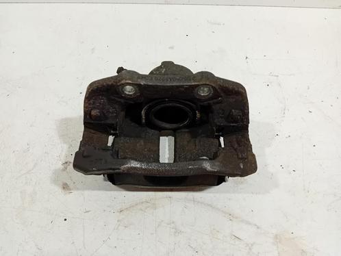 REMKLAUW LINKS VOOR Peugeot 2008 (CU) (9677584680), Auto-onderdelen, Remmen en Aandrijving, Peugeot, Gebruikt