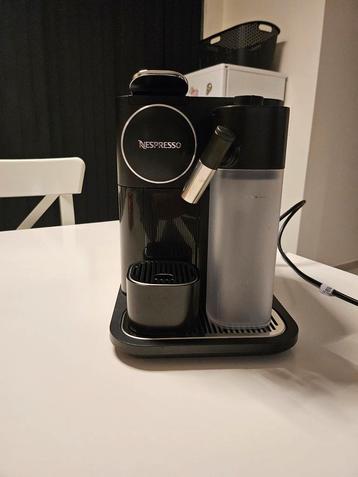 De'Longhi Nespresso Gran Lattissima EN640.B - Zwart, Elektronische apparatuur, Koffiezetapparaten, Ophalen, Koffiepads en cups