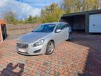 Volvo V60 D2 (bouwjaar 2012), Auto's, Voorwielaandrijving, Euro 5, Zwart, 4 cilinders