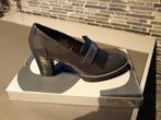 Zwarte pump in leder, Ophalen, Pumps, Zwart, Nieuw