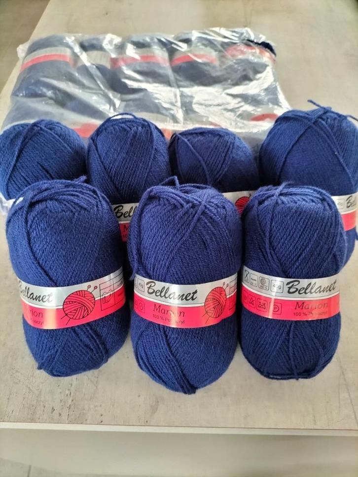 Blauwe wollen bal van Bellanet Marion (17 ballen)., Hobby en Vrije tijd, Breien en Haken, Ophalen of Verzenden