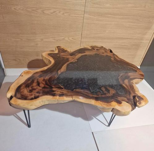 Suar tafel, gevuld met semi- transparante antraciet epoxy, Huis en Inrichting, Tafels | Salontafels, Nieuw, Eikenhout, Verzenden