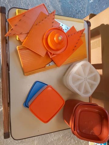 Tupperware alles samen te koop 30€ beschikbaar voor biedingen