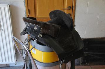 selle de dressage ou de confort 17'', Animaux & Accessoires, Enlèvement