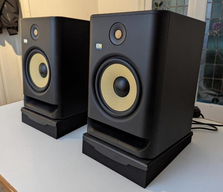 2x KRK Rokit RP8 G4, Audio, Tv en Foto, Luidsprekerboxen, Zo goed als nieuw, Front, Rear of Stereo speakers, 120 watt of meer
