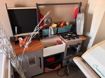 Leuke speelgoedkeuken beschikbaar voor biedingen