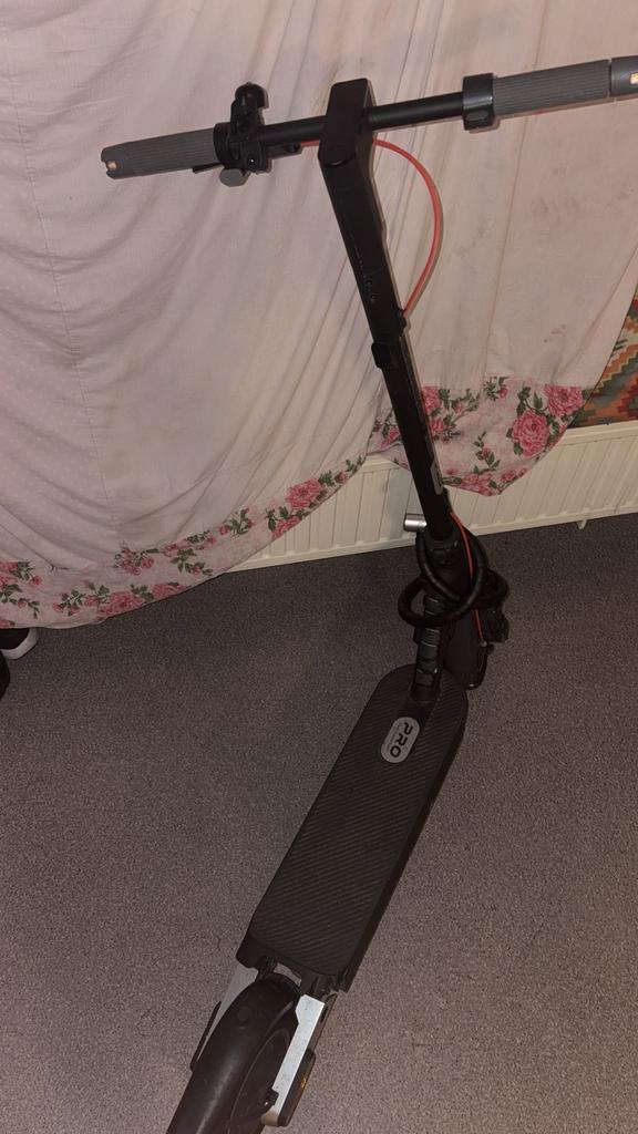 Elektrische step Xiaomi Go Pro 5 met voor en achter veringen, Fietsen en Brommers, Steps, Zo goed als nieuw, Elektrische step (E-scooter)