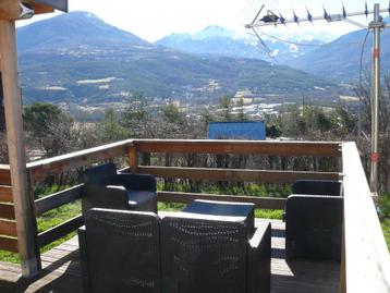 Location estivale Embrun, Hautes-Alpes MobilHome confort, Lit enfant, Bois/Forêt, Village