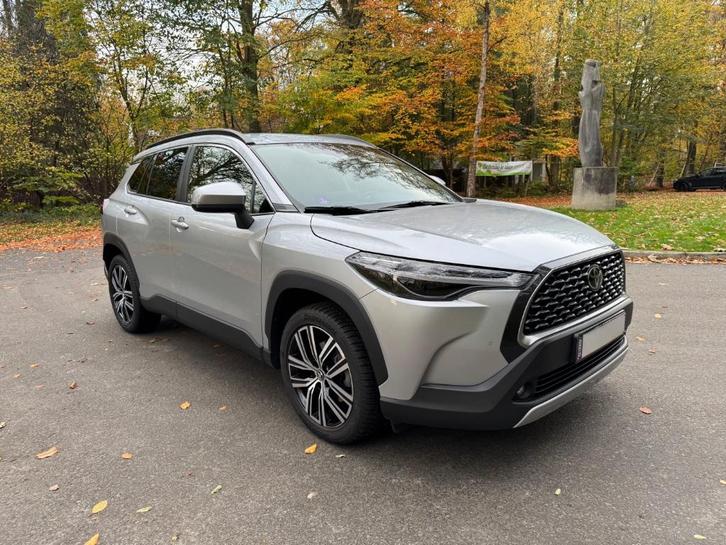 Toyota Corolla Cross Style 1.8 (elektr achterklep+ trekhaak), Auto's, Toyota, Particulier, Corolla, ABS, Achteruitrijcamera, Adaptive Cruise Control