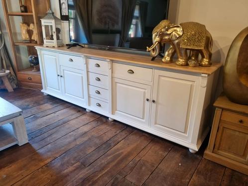 Massief houten dressoir GRATIS LEVERING, Huis en Inrichting, Kasten | Dressoirs, Zo goed als nieuw, Ophalen of Verzenden
