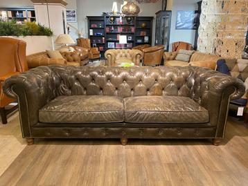stoere XL chesterfield 3,5 zits bank Grijs groen zetel beschikbaar voor biedingen