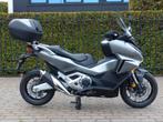 Honda Forza 750, Motoren, 750 cc, Bedrijf, Meer dan 35 kW, 2 cilinders