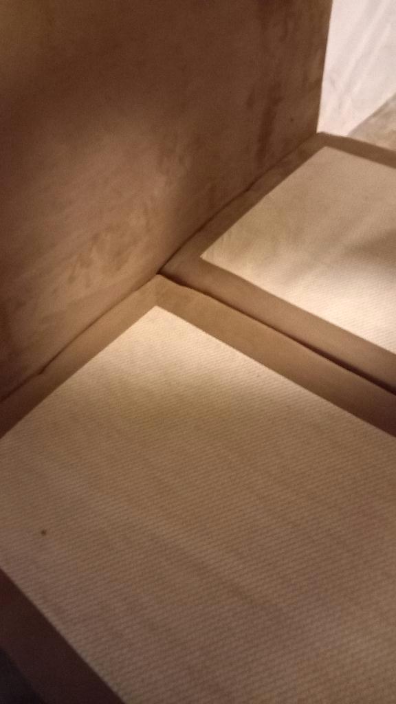 2-persoonsbed met boxspring, Huis en Inrichting, Slaapkamer | Boxsprings, Zo goed als nieuw, 140 cm, 200 cm, Tweepersoons, Beige