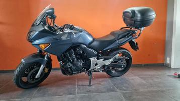 Honda Cbf 600 beschikbaar voor biedingen