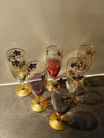 Champagneglazen gekleurd met goud belegd, Ophalen