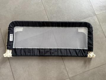 Safety 1st veiligheidsbarrière voor kind/babybed beschikbaar voor biedingen