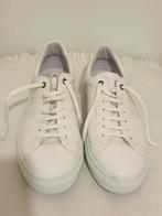 Van Lier witte leren sneakers Maat 42, Kleding | Heren, Schoenen, Ophalen of Verzenden, Zo goed als nieuw, Sneakers