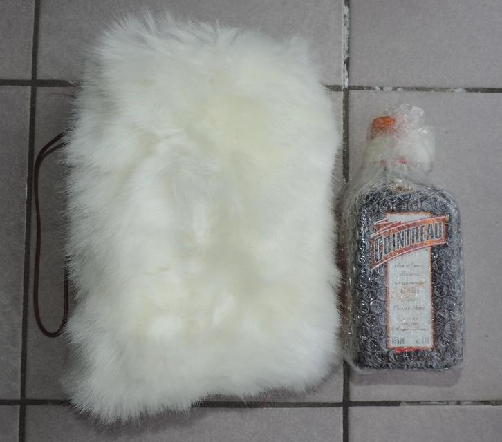 Fles Cointreau in "bontkleedje" 2006 (uniek !), Verzamelen, Merken en Reclamevoorwerpen, Nieuw, Ophalen of Verzenden