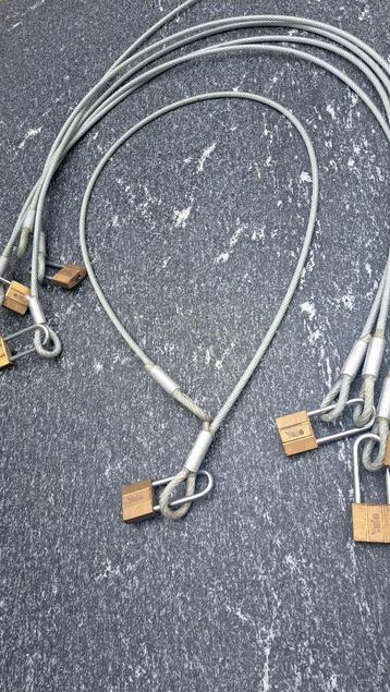Boucles et cadenas 190 cm Câble en acier + serrure de terras, Enlèvement, Comme neuf