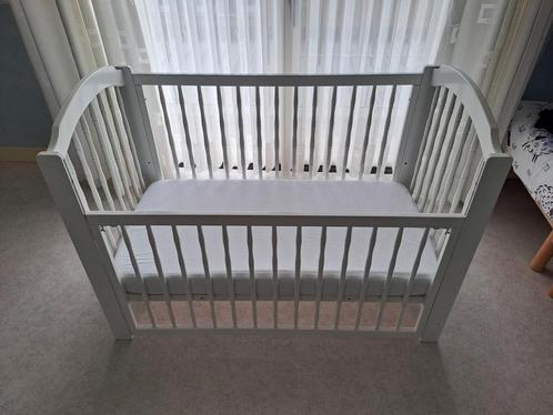 Kinderbedje Southon, Kinderen en Baby's, Kinderkamer | Bedden, Zo goed als nieuw, Matras, Ophalen of Verzenden